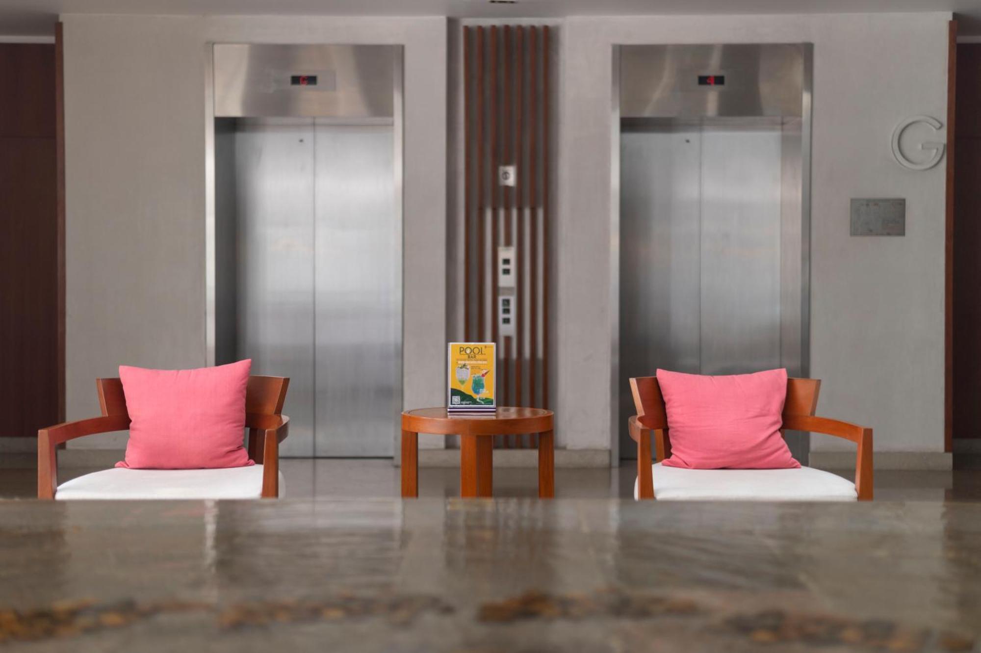 Woodlands Suites Serviced Residences - Sha Extra Plus Pattaya Εξωτερικό φωτογραφία